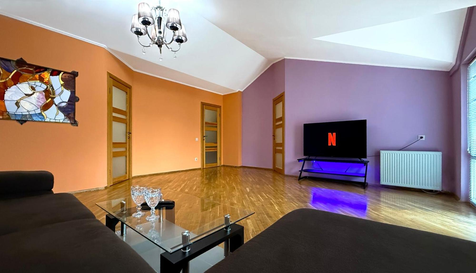 Grand Apartments On Rynok Square ลวีฟ ภายนอก รูปภาพ