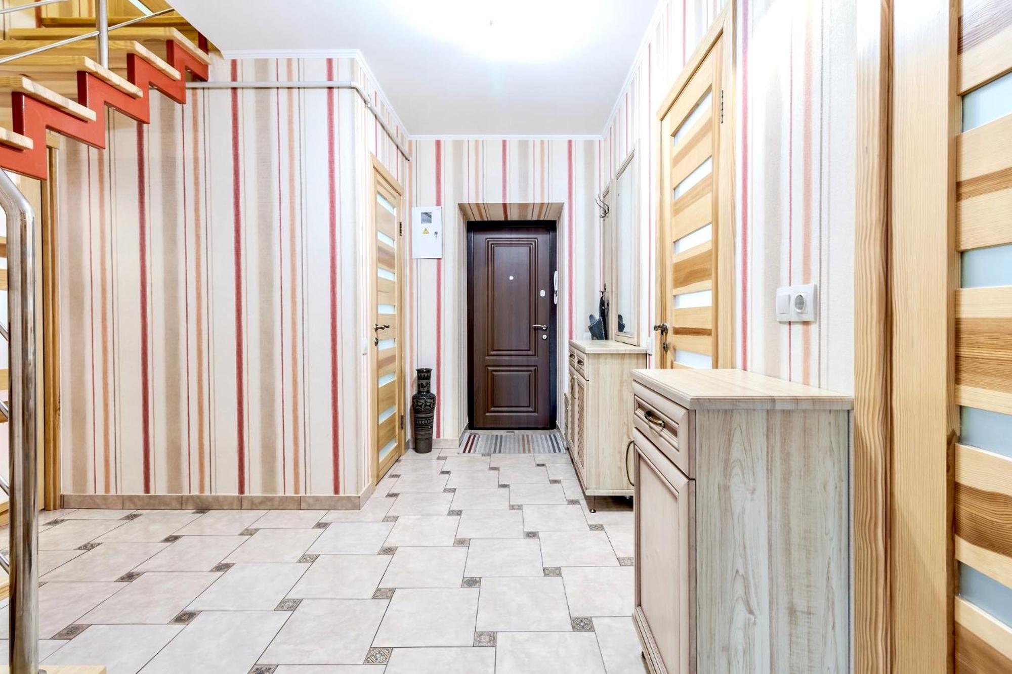 Grand Apartments On Rynok Square ลวีฟ ภายนอก รูปภาพ