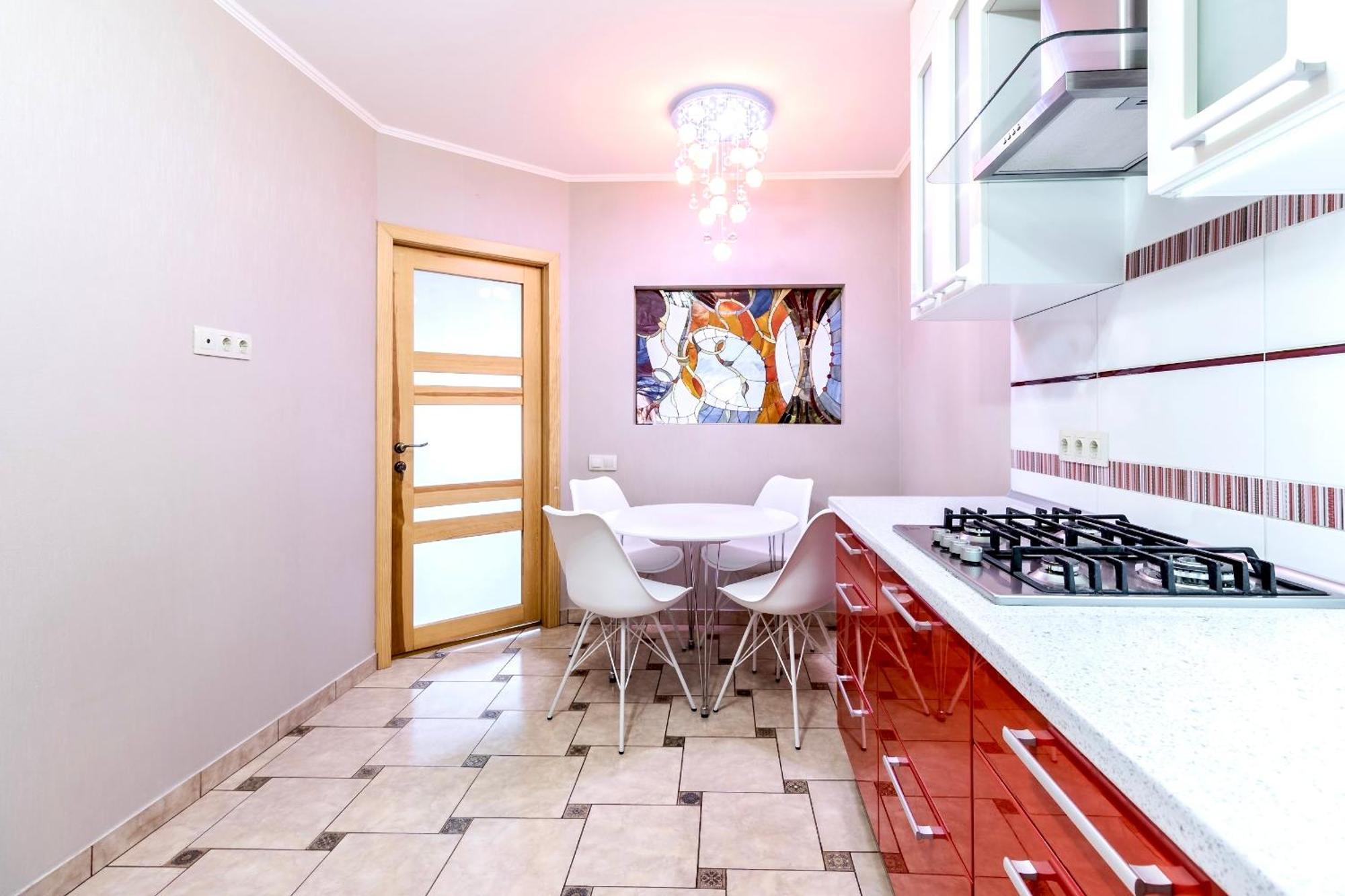 Grand Apartments On Rynok Square ลวีฟ ภายนอก รูปภาพ